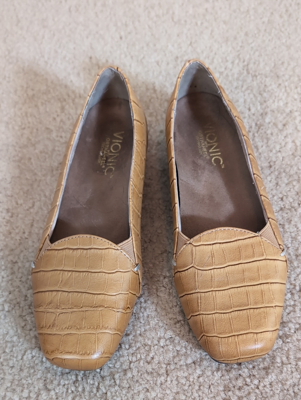 Vionic Dolores Women's Tan Croc-Embossed Slip-On Loafers